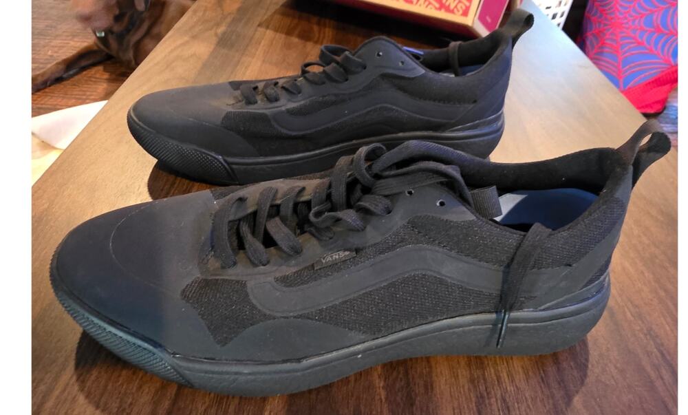 Vans Old Skool Black/Black Men’s Size 11 – Classic Low-Top Skate Shoes